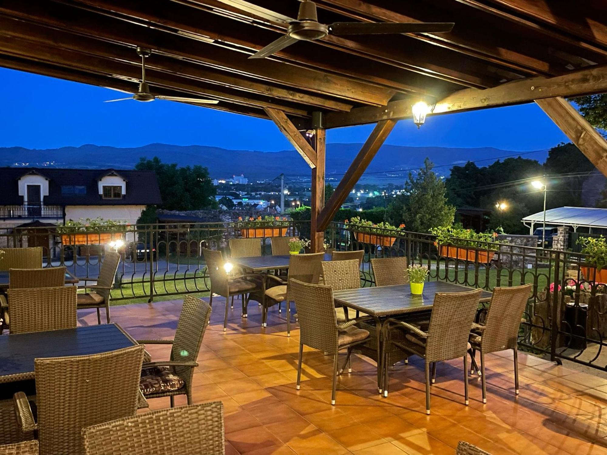 Hotel Lipa Bojnice Exterior photo